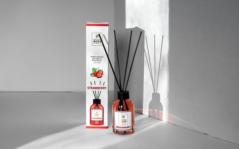 Natural Rose Reed Diffuser - Strawberry